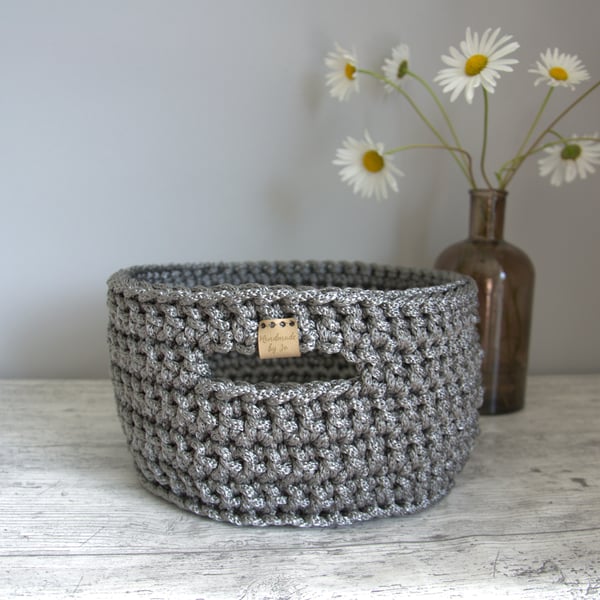 Crochet basket